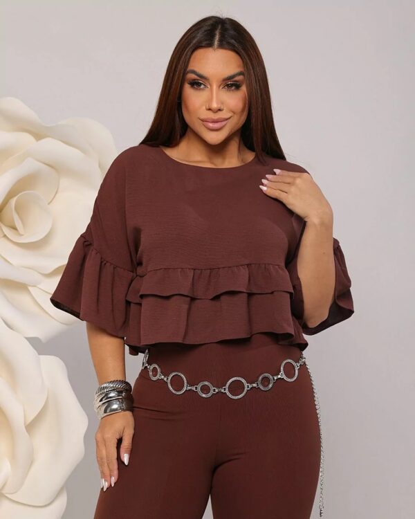 CROPPED/BATA DUNA SHAKIRA